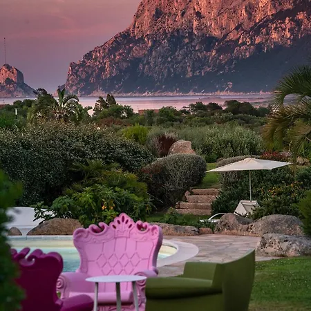 Hotel Ollastu 4*